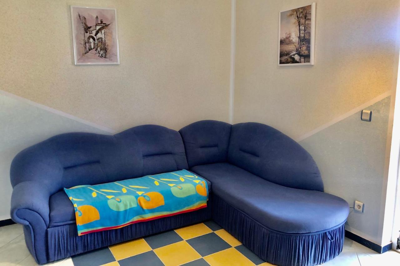 Villa Latina With 6 Apartments And A Shared Pool Vir Bagian luar foto